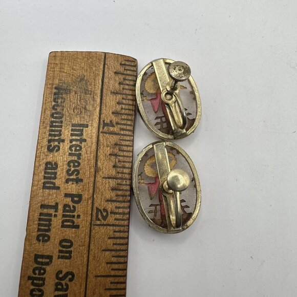 Vintage Geisha Earrings Clip On Twist On Hand Painted Gold Oval Earrings - Picture 9 of 9